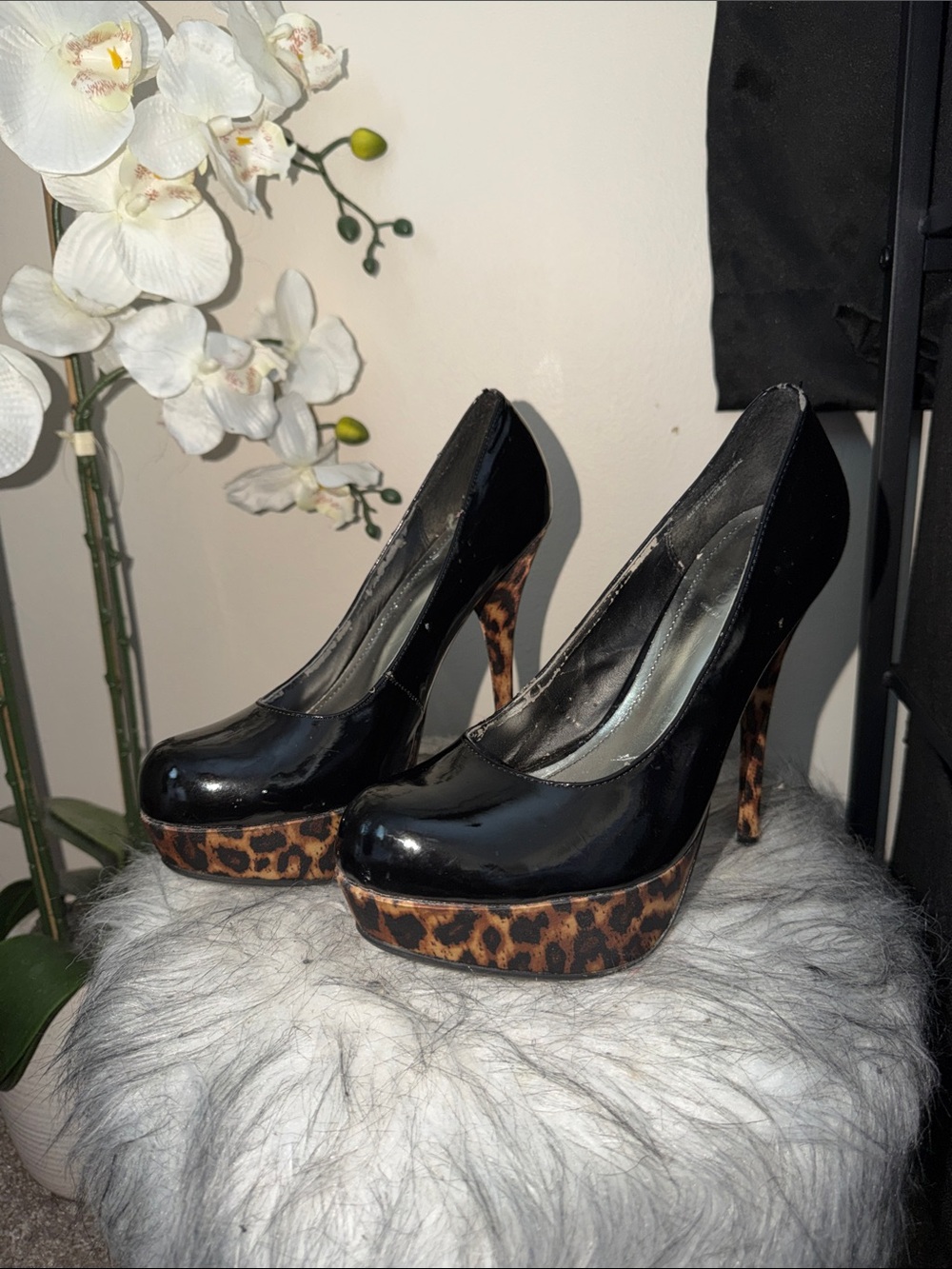 Black Patent Platform Pumps with Leopard Print Heel